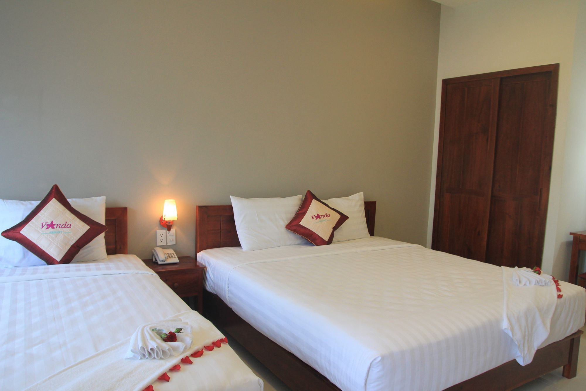 Vanda Hotel Phu Quoc Esterno foto
