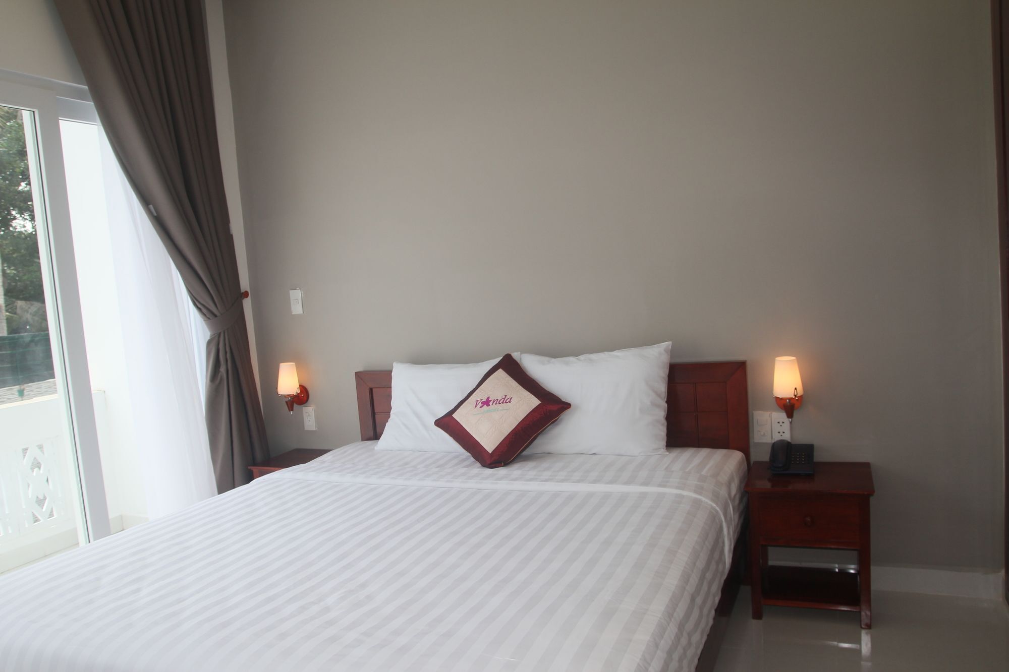 Vanda Hotel Phu Quoc Esterno foto